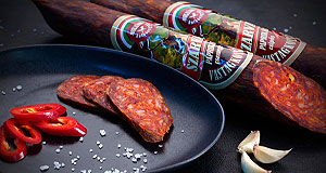 Szarvas vastagkolbász (csemege)